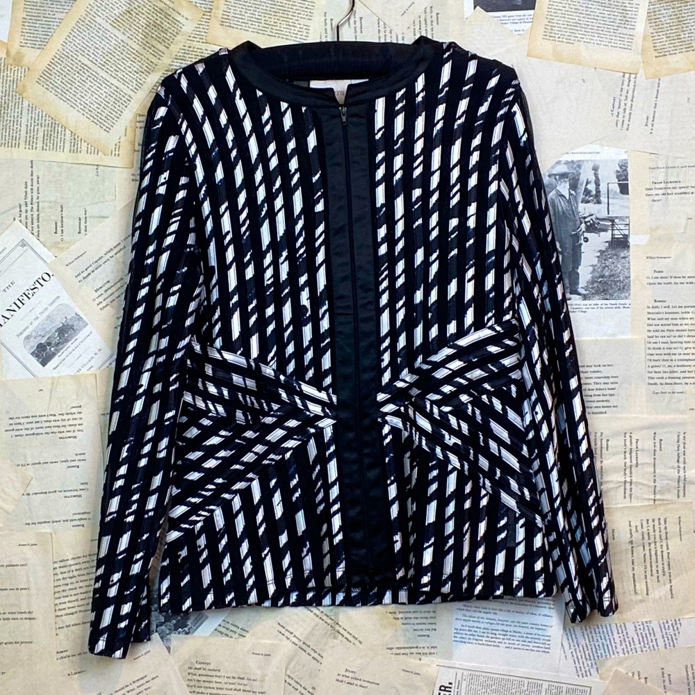 Chicos Zip Up Jacket Black/Navy Print with Mesh Stripe Inserts Size S or 4/6